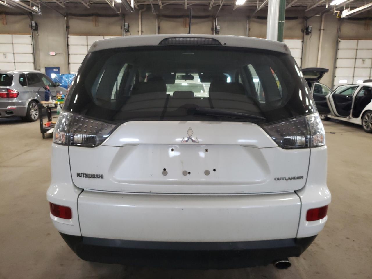 2010 Mitsubishi Outlander Es VIN: JA4AS2AWXAZ015996 Lot: 74613954