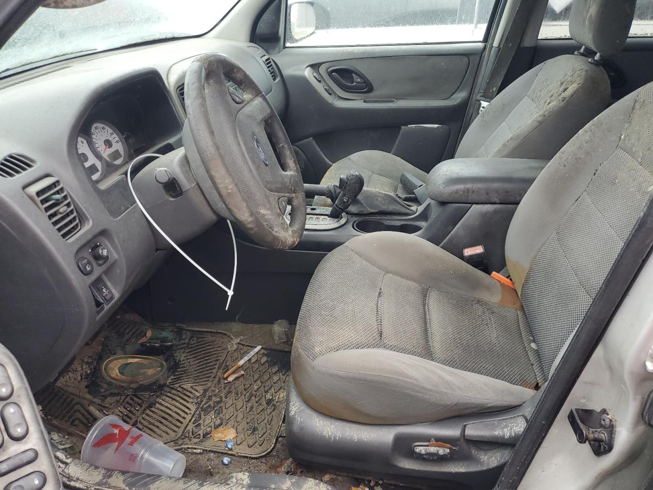 2005 Ford Escape Xlt VIN: 1FMYU03135DA00081 Lot: 74485414