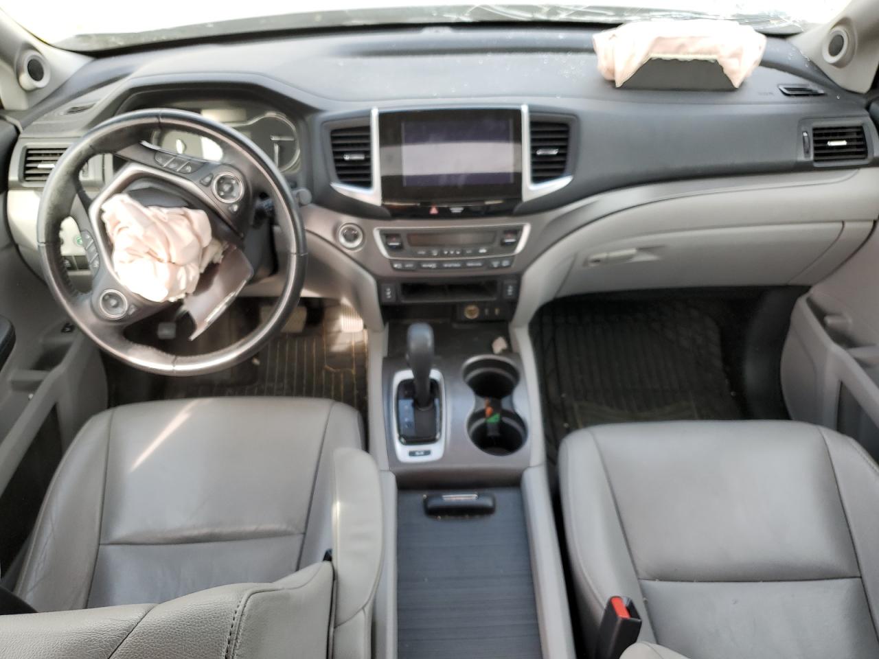2018 Honda Pilot - Image 8