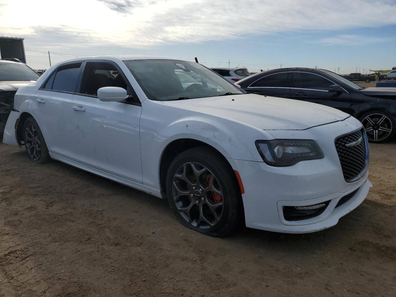 2017 Chrysler 300 - Image 4