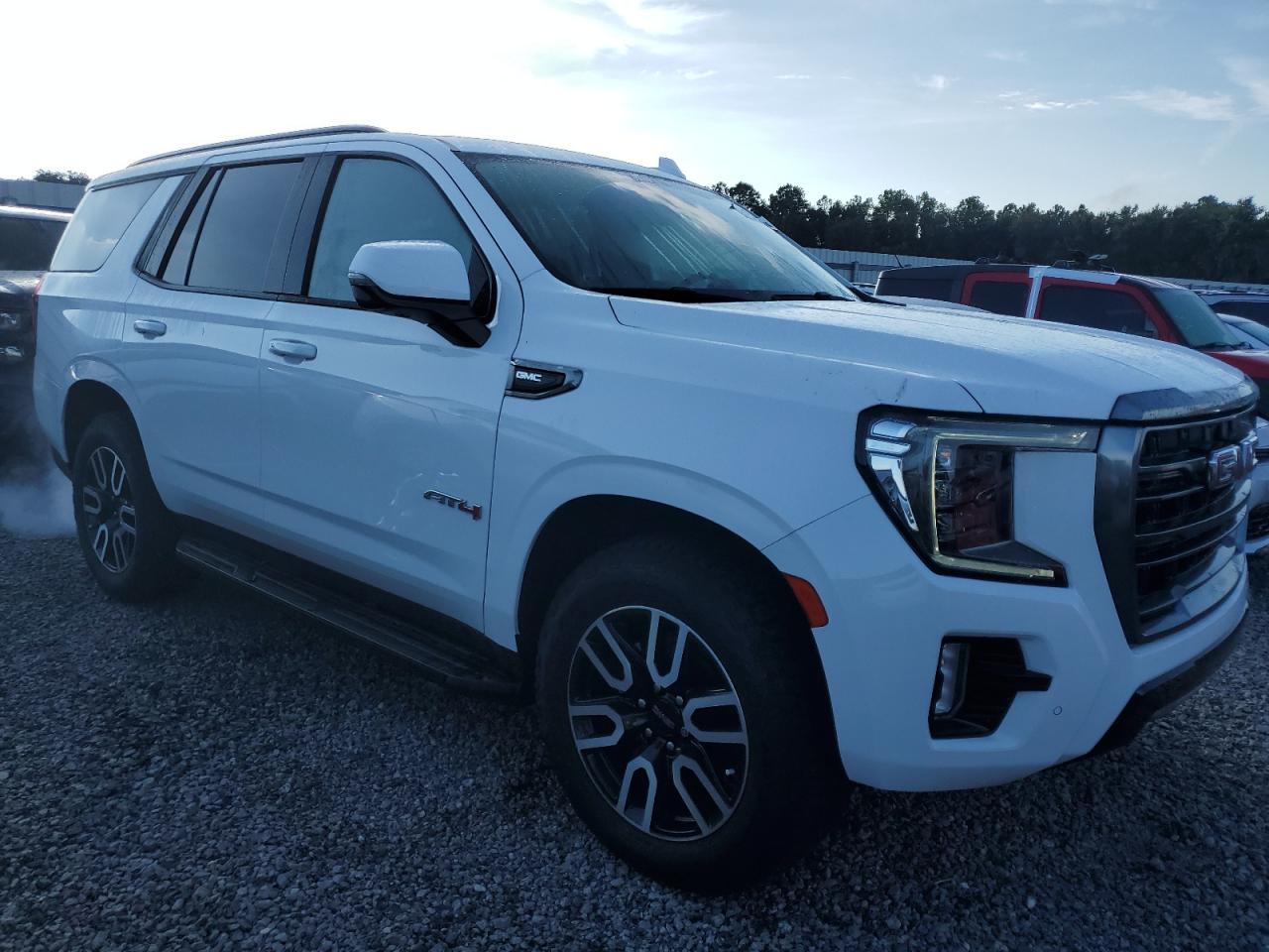 2021 GMC Yukon - Image 4