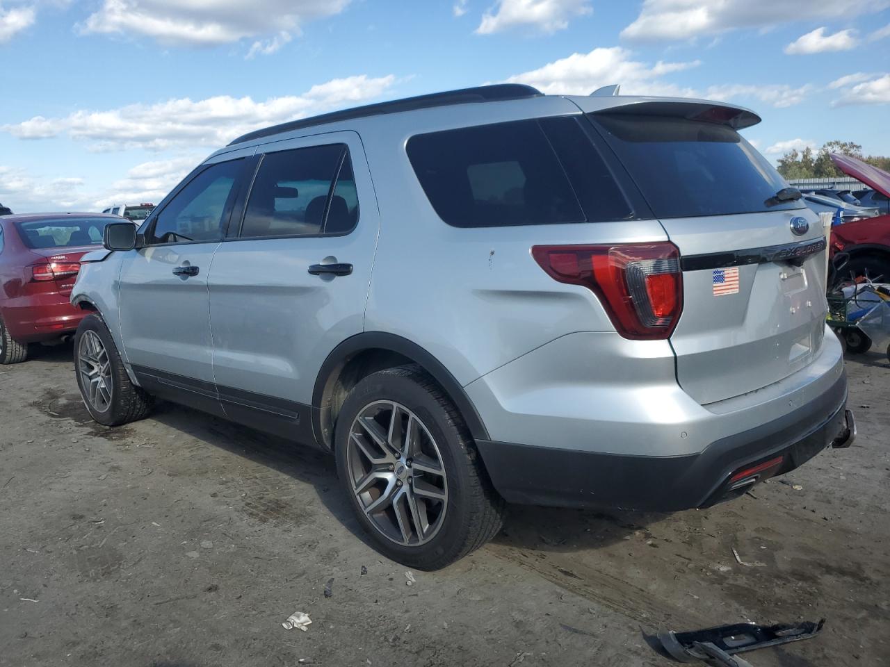 2017 Ford Explorer - Image 2