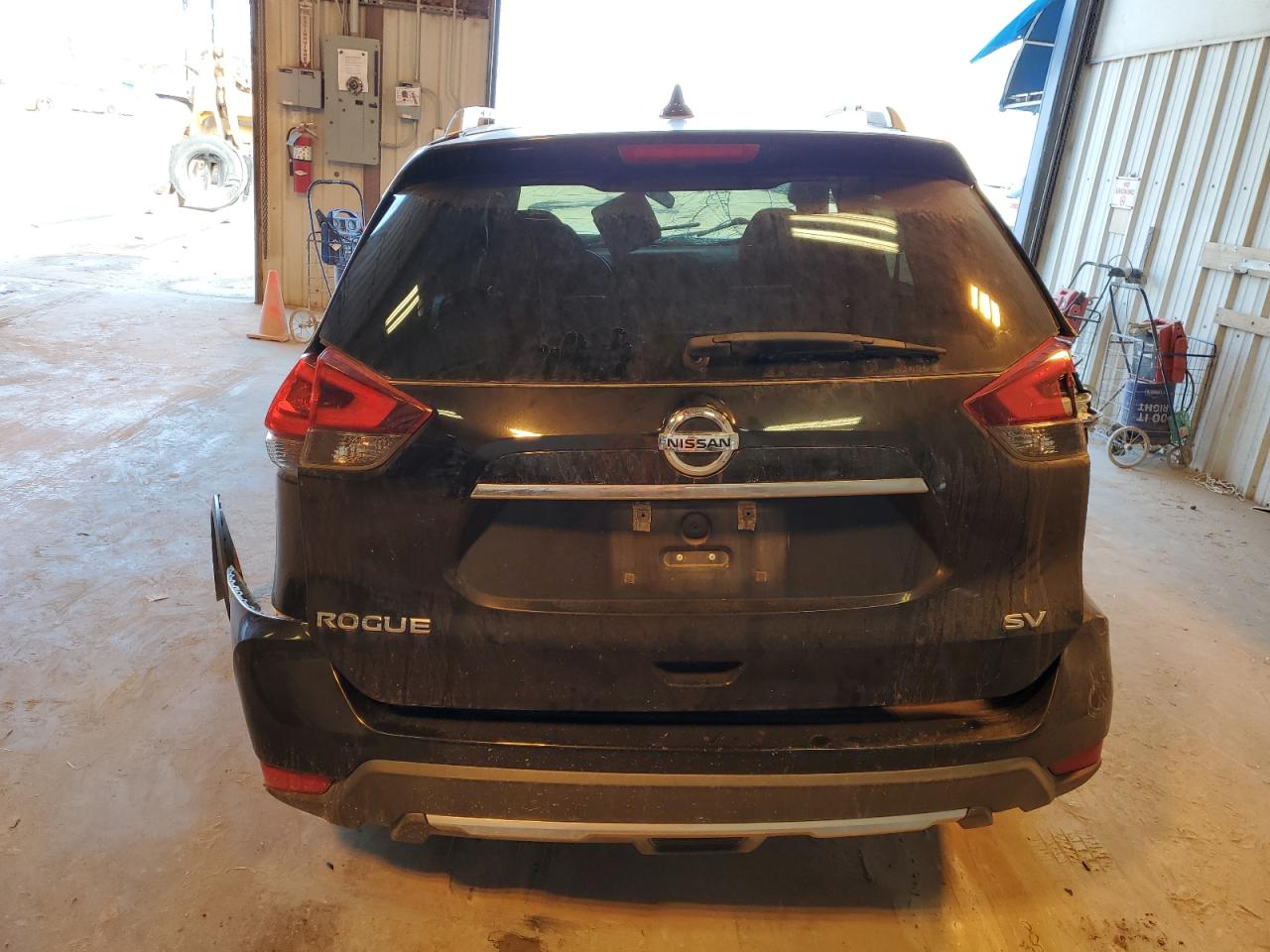 2018 Nissan Rogue - Image 6