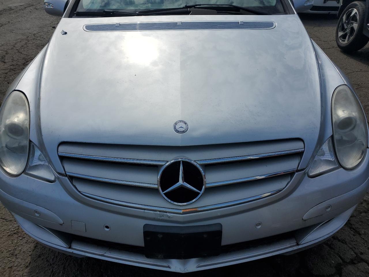 2007 Mercedes-Benz R 350 VIN: 4JGCB65E07A052324 Lot: 75043424