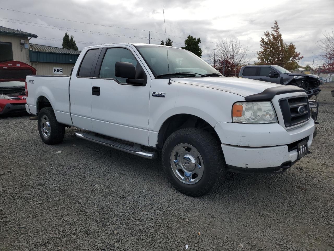 2005 Ford F-150 - Image 4