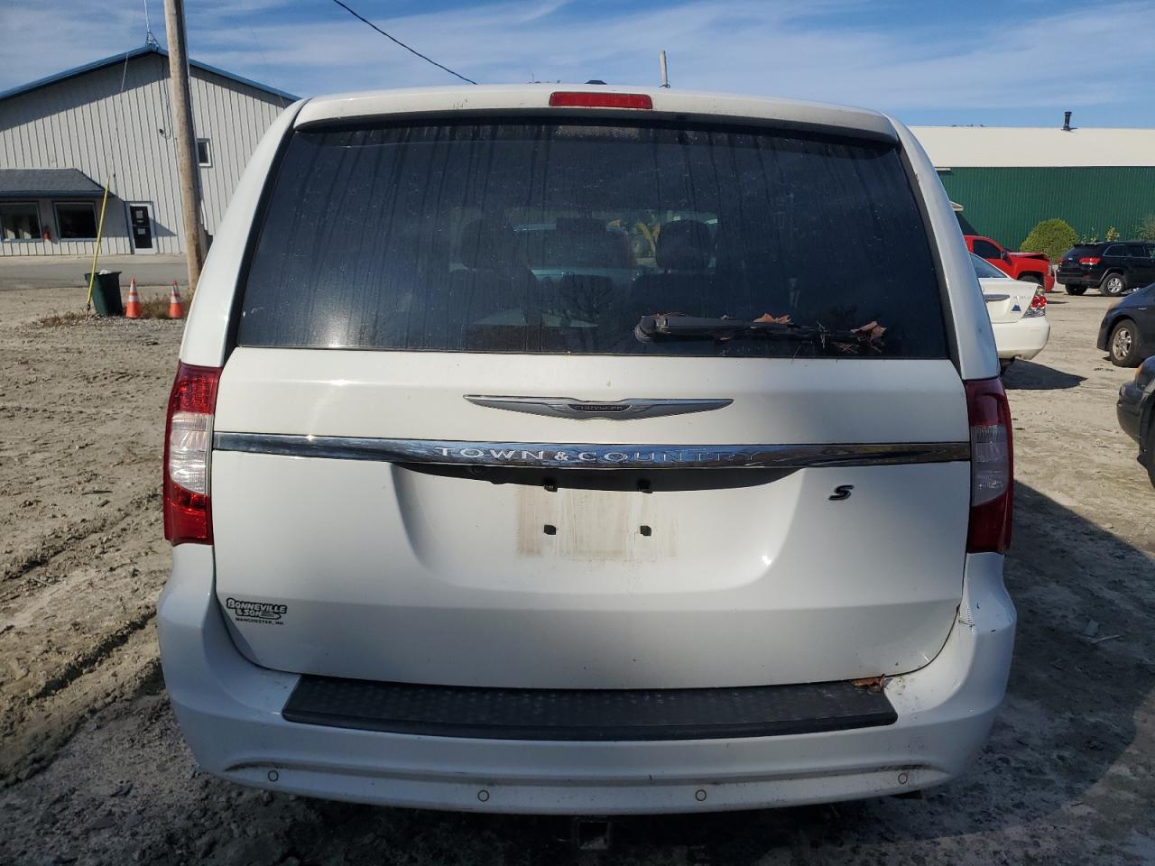 2015 Chrysler Town & Country S VIN: 2C4RC1HG9FR513963 Lot: 77021304