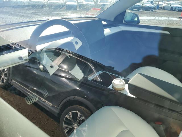  TESLA MODEL Y 2024 Silver