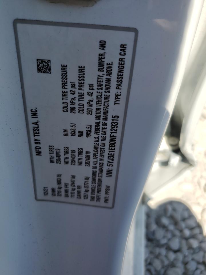 5YJ3E1EB0NF129315 2022 Tesla Model 3