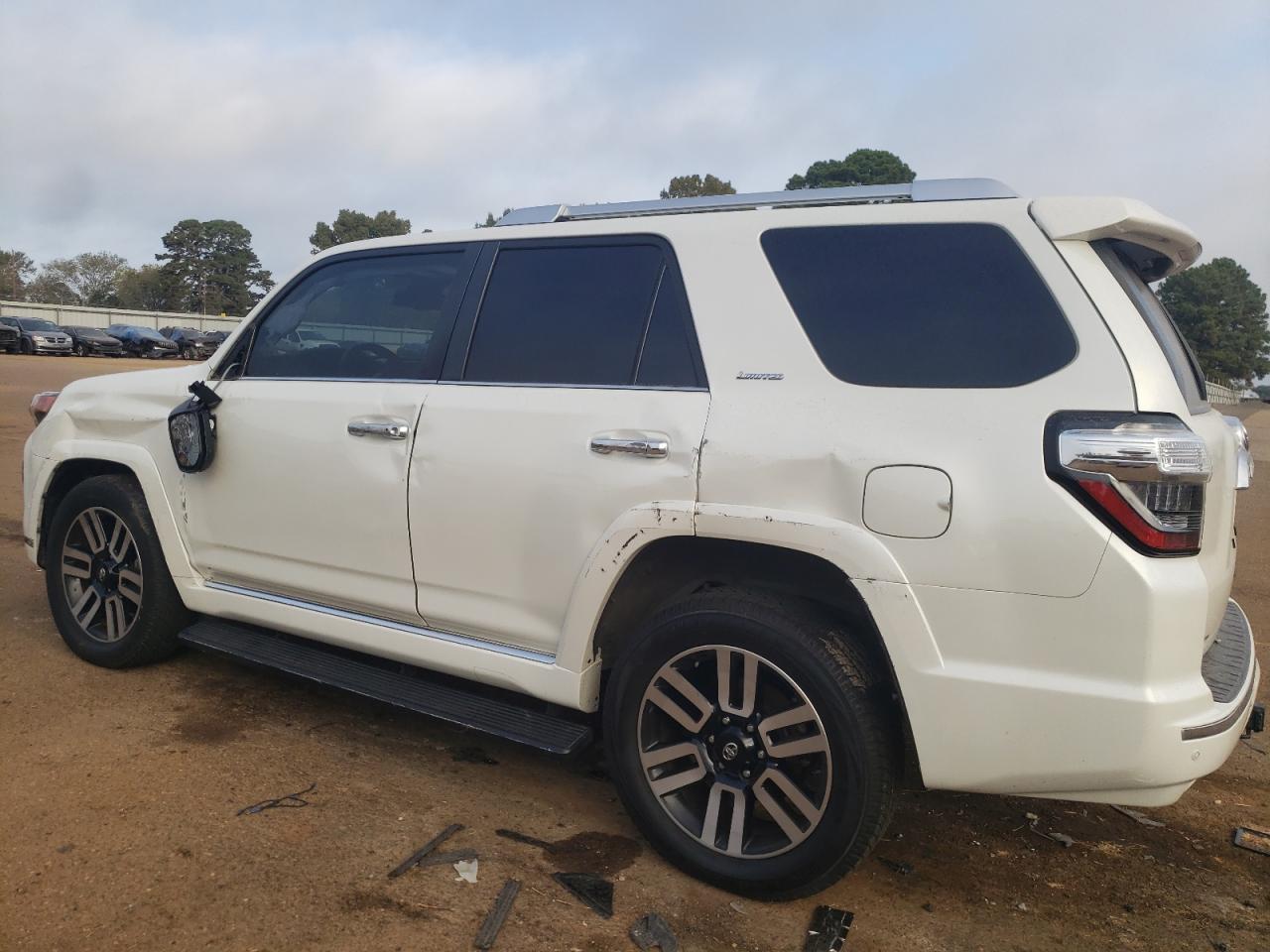 2022 Toyota 4Runner - Image 2