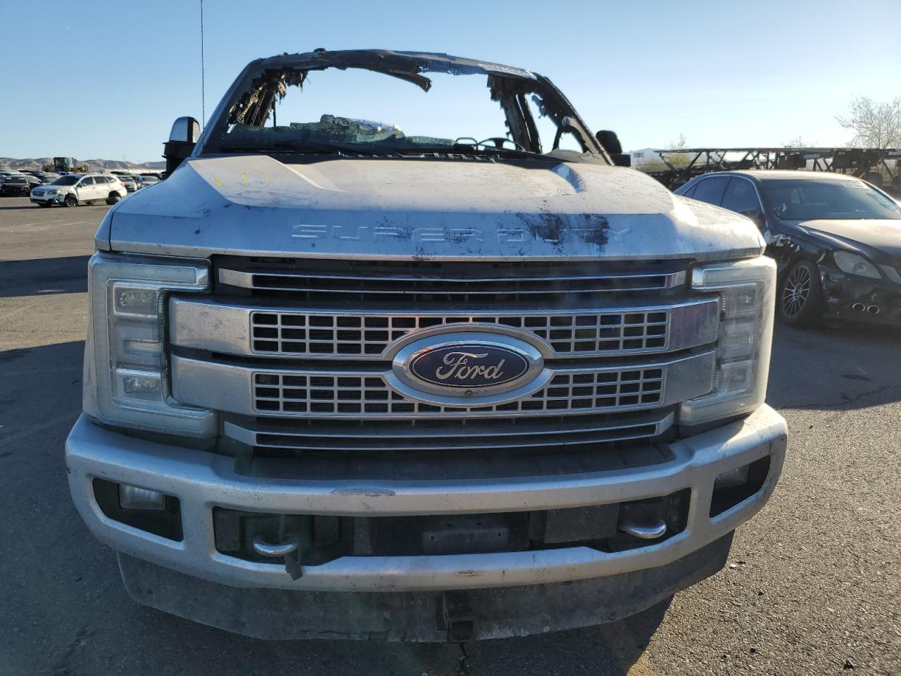 2017 Ford F350 - Image 5