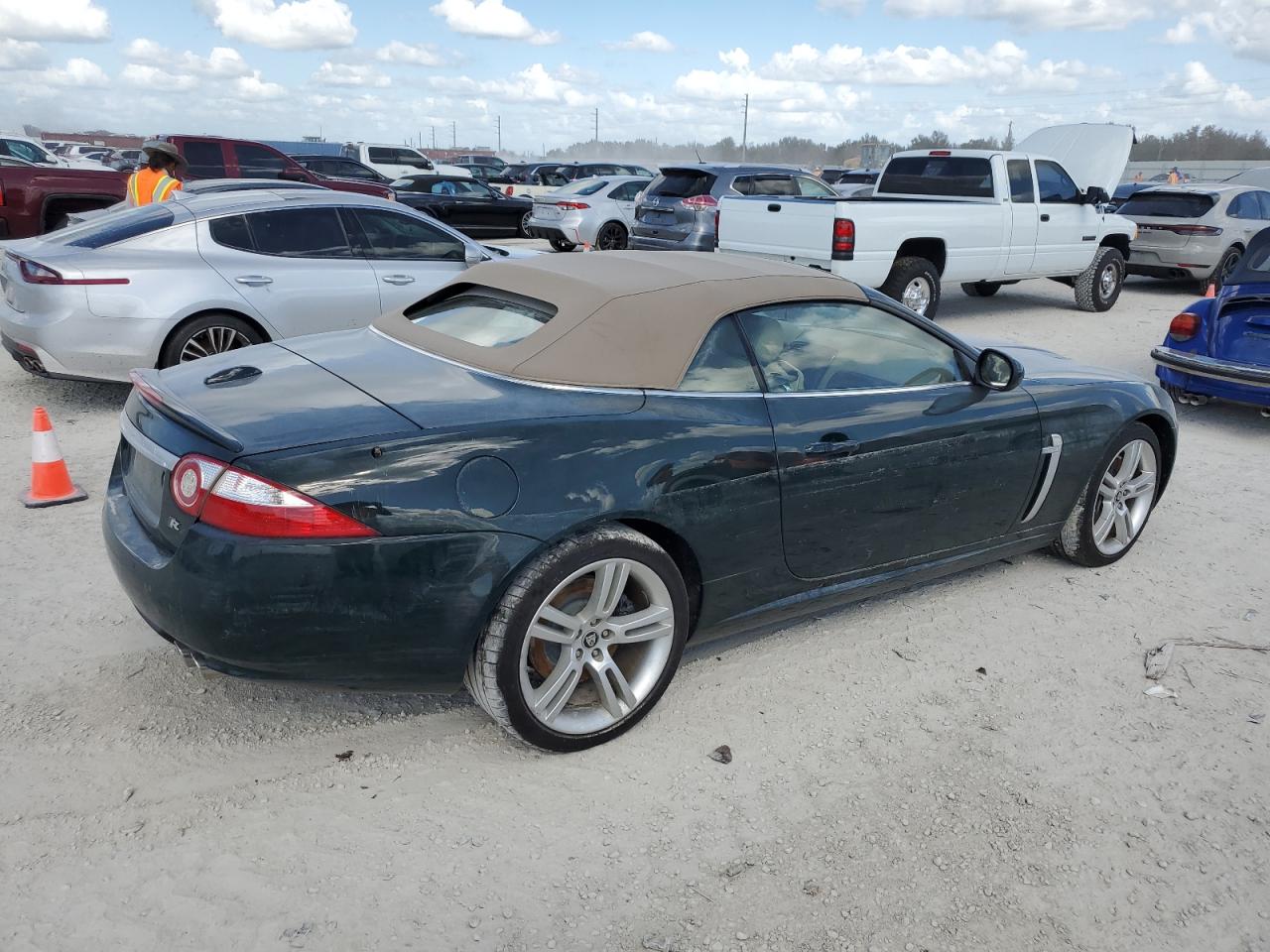 2007 Jaguar XKR - Image 3