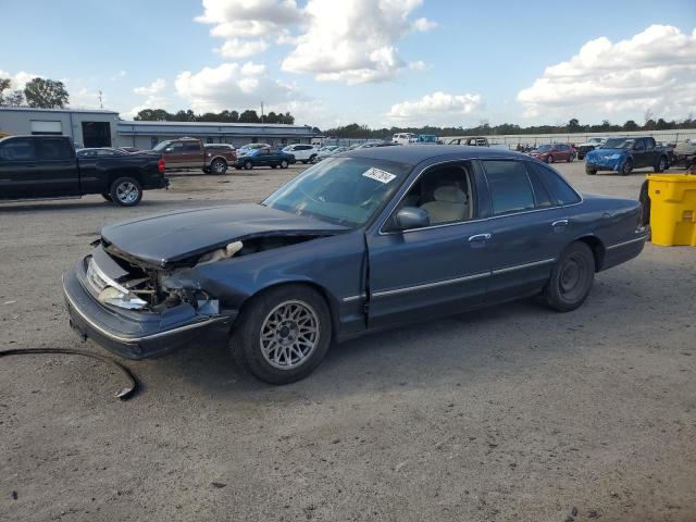 1997 Ford Crown Victoria 