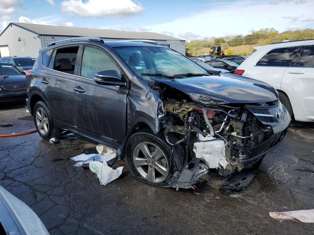 2015 Toyota RAV 4 - Image 4