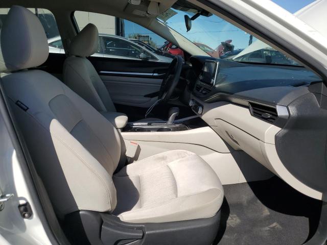  NISSAN ALTIMA 2021 White