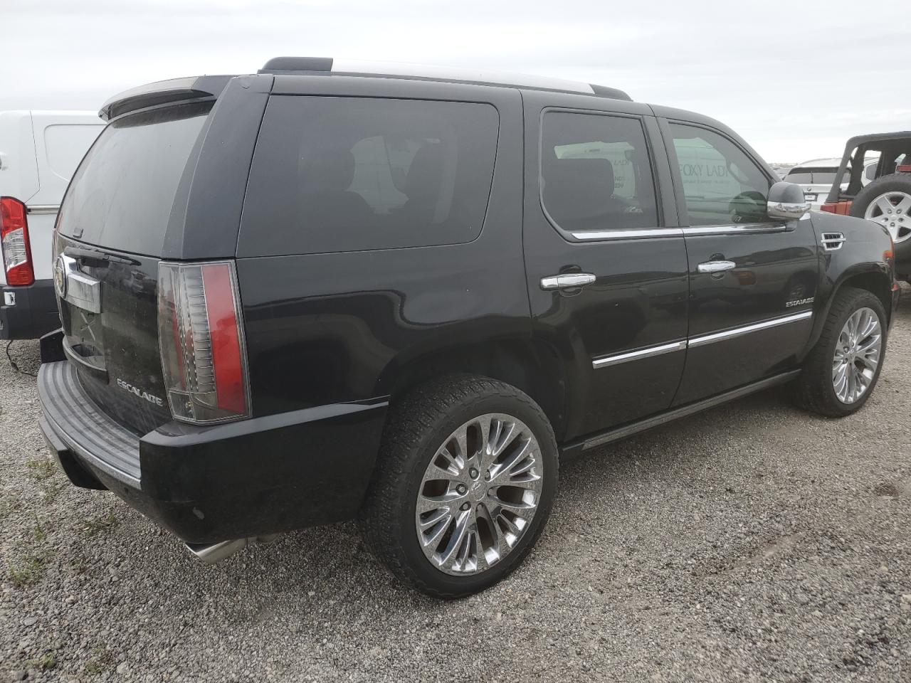 2011 Cadillac Escalade - Image 3