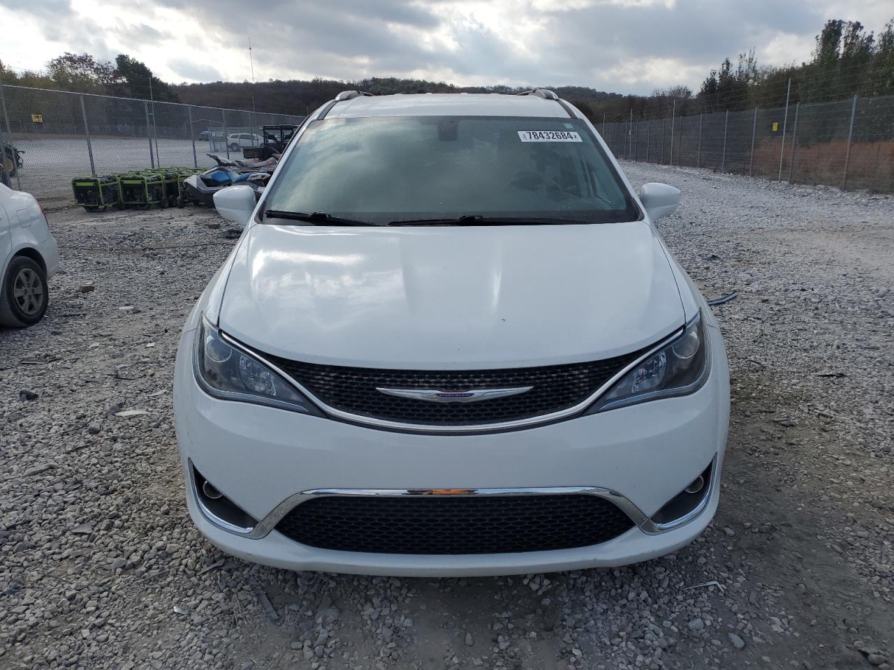 2019 Chrysler Pacifica - Image 5