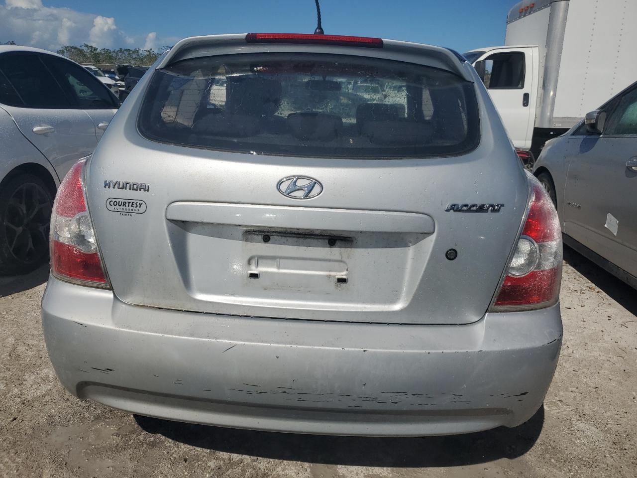 2008 Hyundai Accent Gs VIN: KMHCM36C78U058661 Lot: 76366274