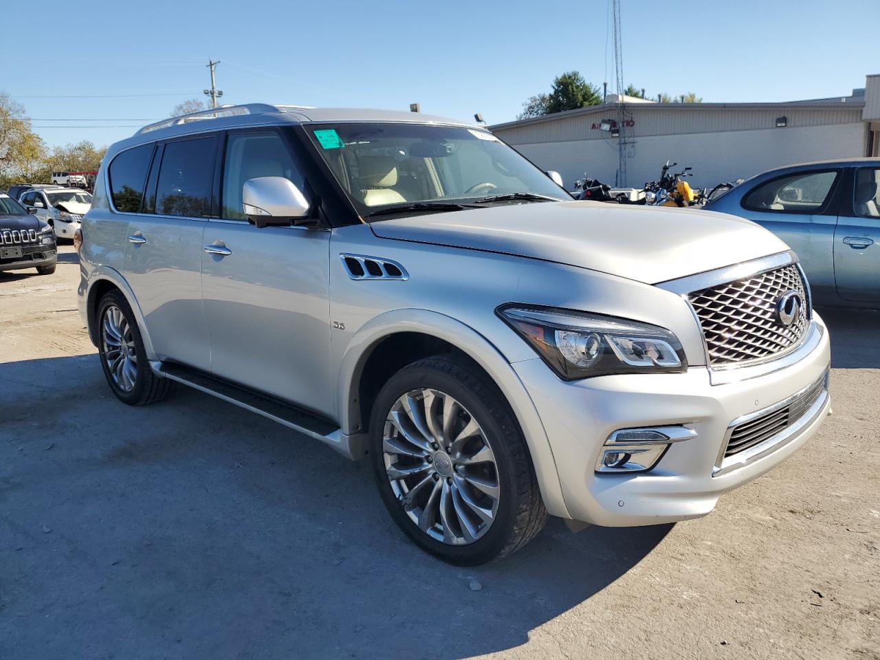 2015 Infiniti QX80 - Image 4