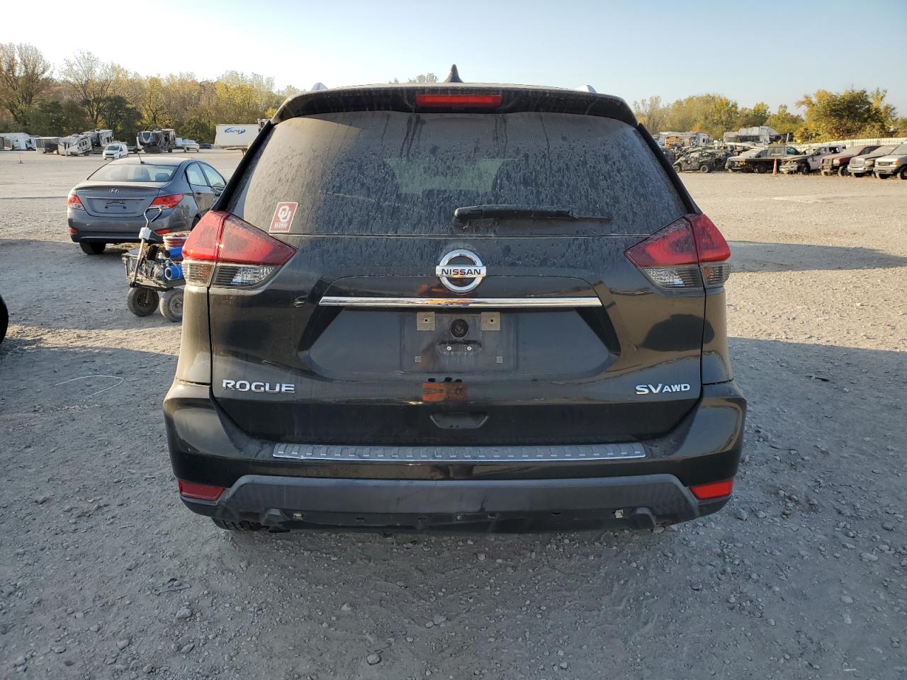 2018 Nissan Rogue S VIN: KNMAT2MV6JP608000 Lot: 76933324