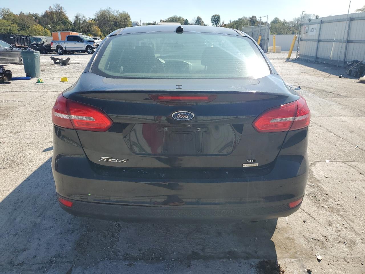 2017 Ford Focus Se VIN: 1FADP3FE7HL295163 Lot: 77028474