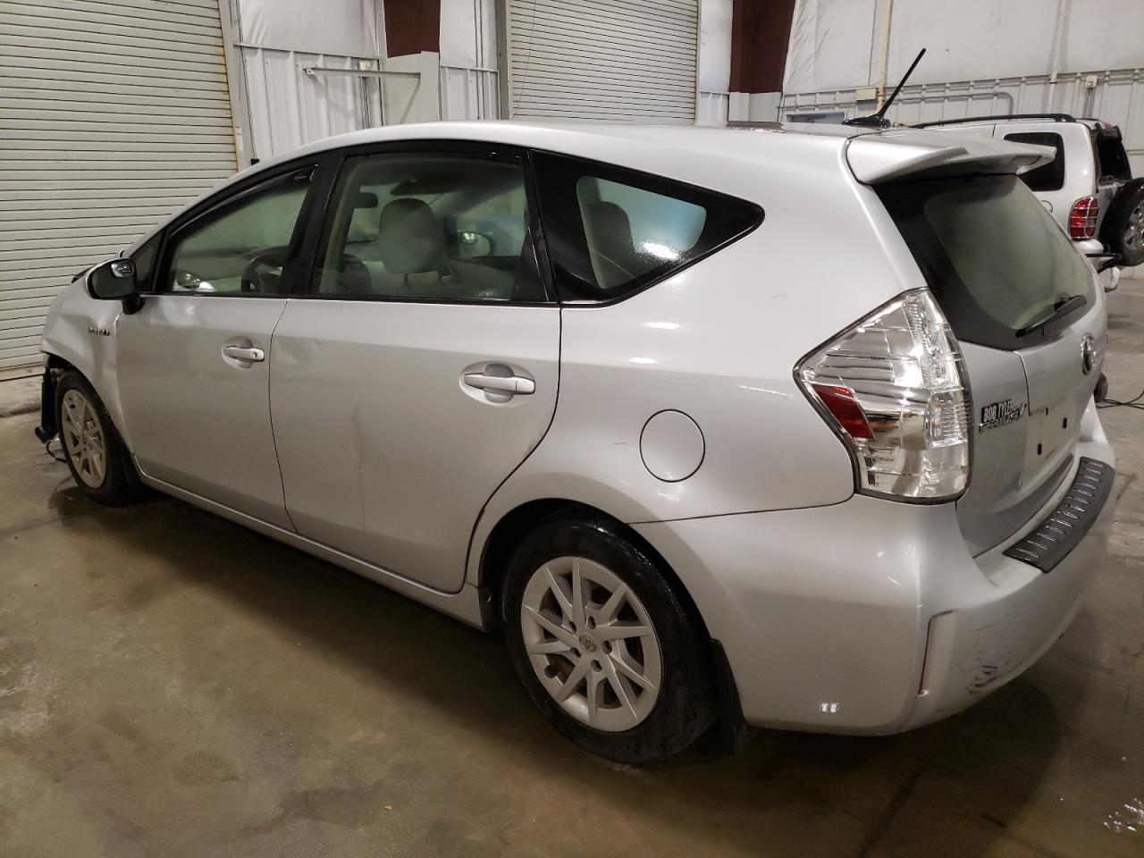 VIN JTDZN3EU1E3313554 2014 TOYOTA PRIUS no.2