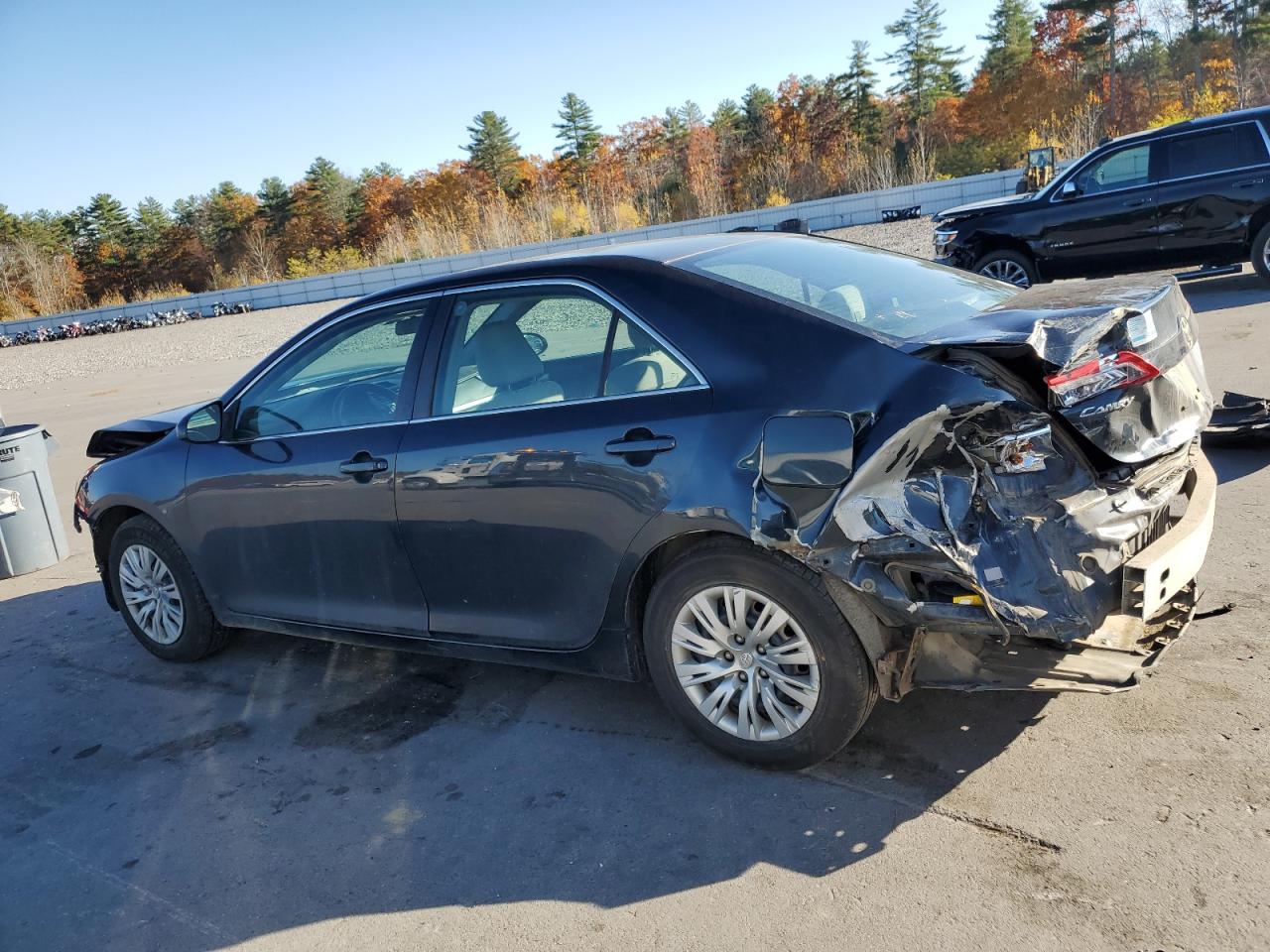 2014 Toyota Camry - Image 2