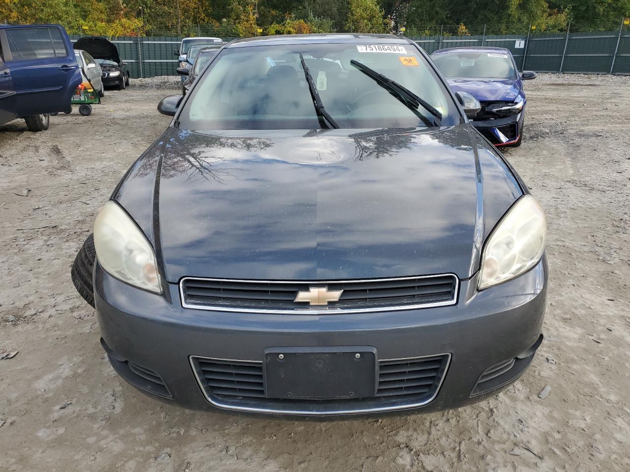 2011 Chevrolet Impala - Image 5
