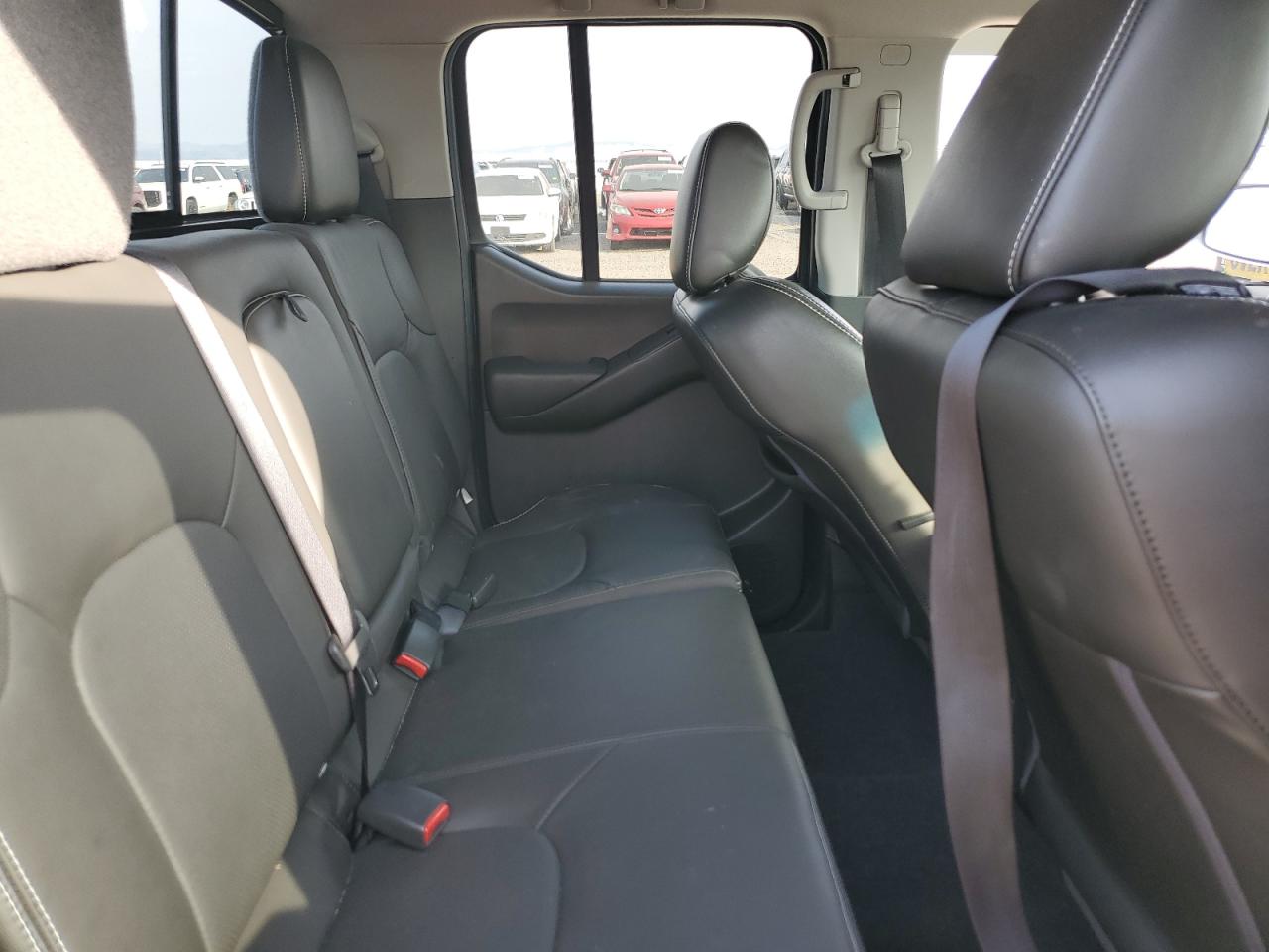 2018 Nissan Navara (Frontier) - Image 10