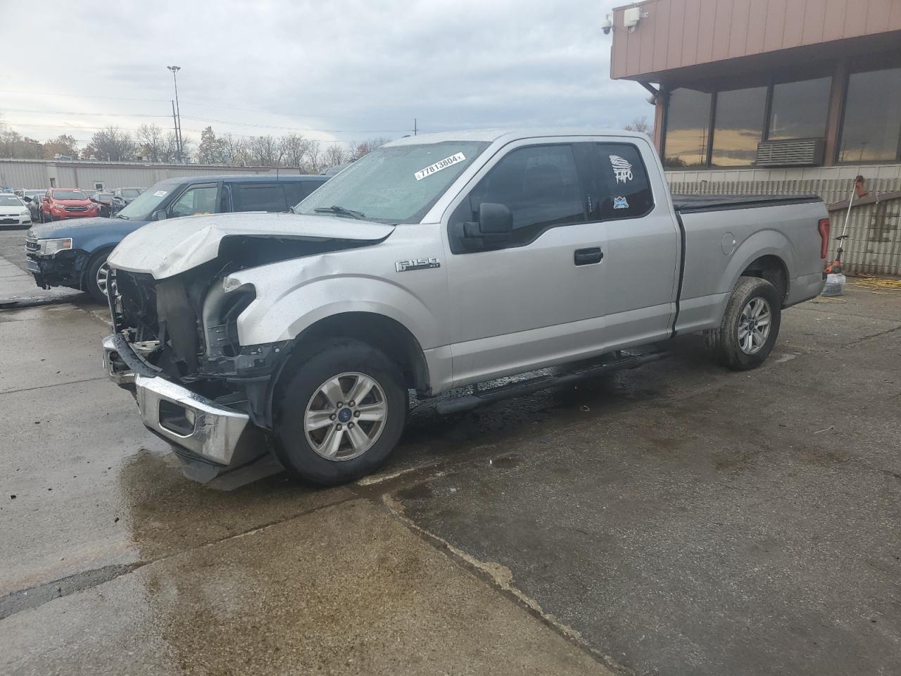 VIN 1FTEX1C84FFB50160 2015 FORD F-150 no.1