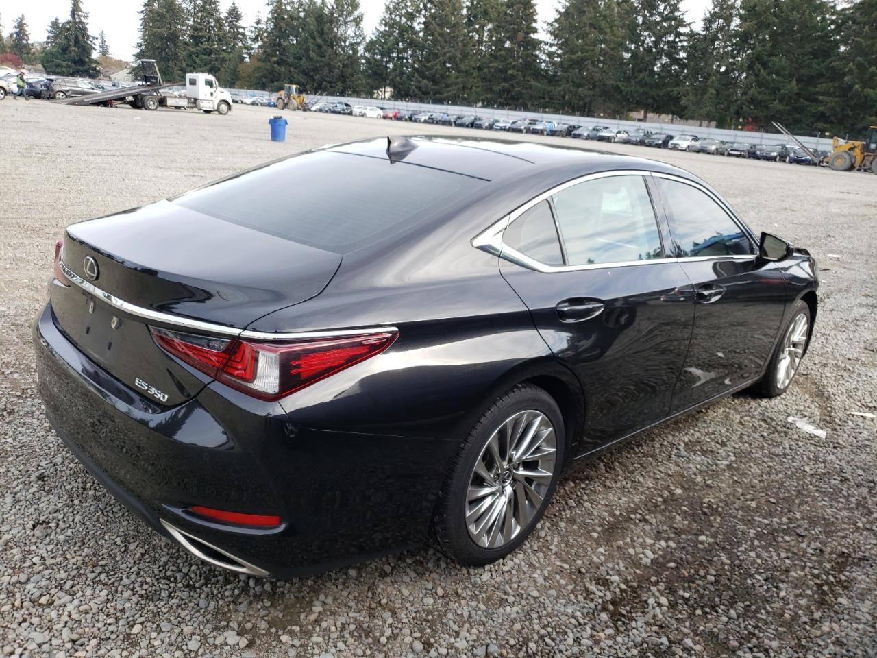 VIN 58ABZ1B10KU023756 2019 LEXUS ES350 no.3