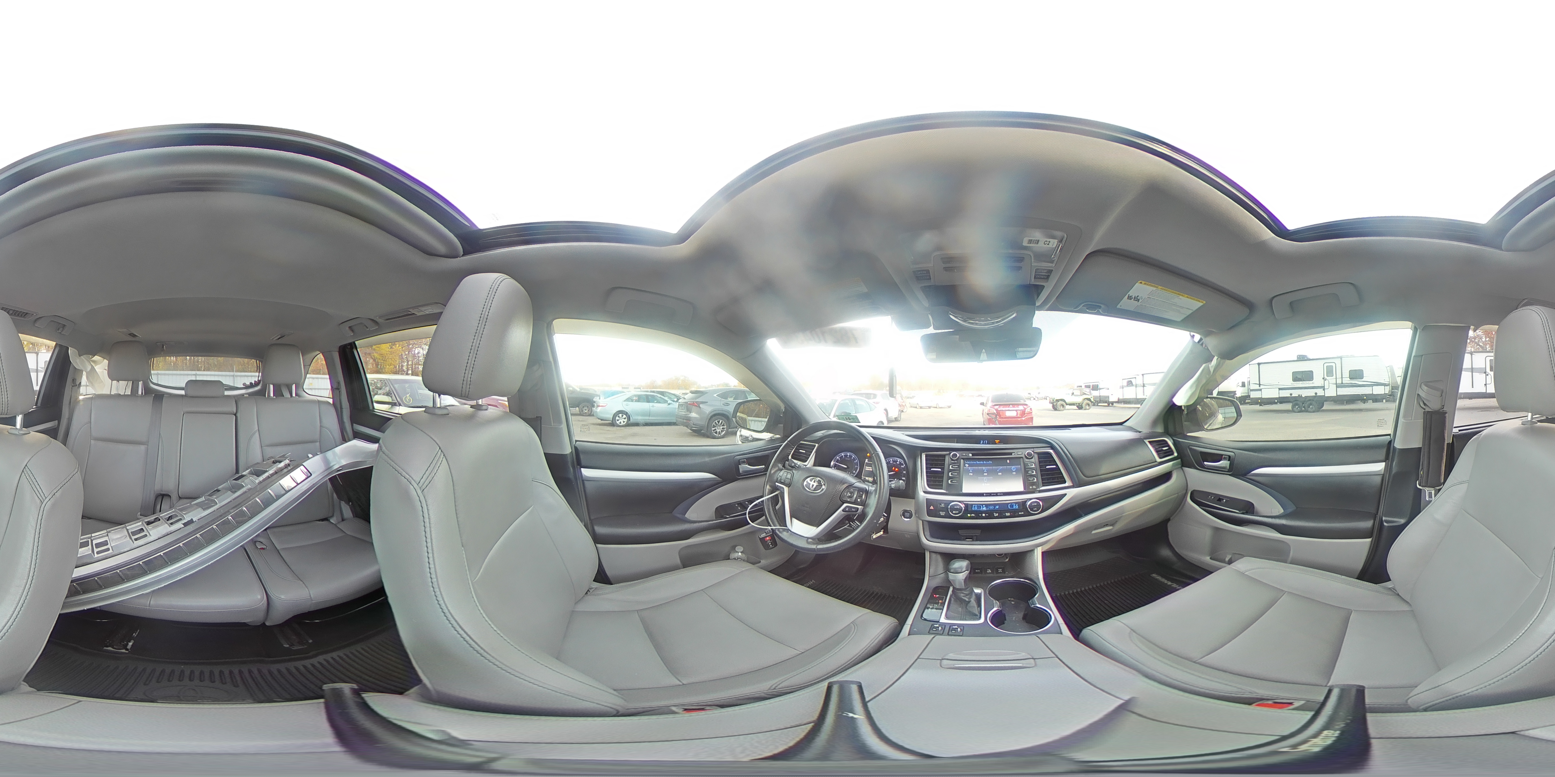 2018 Toyota Highlander - Image 14
