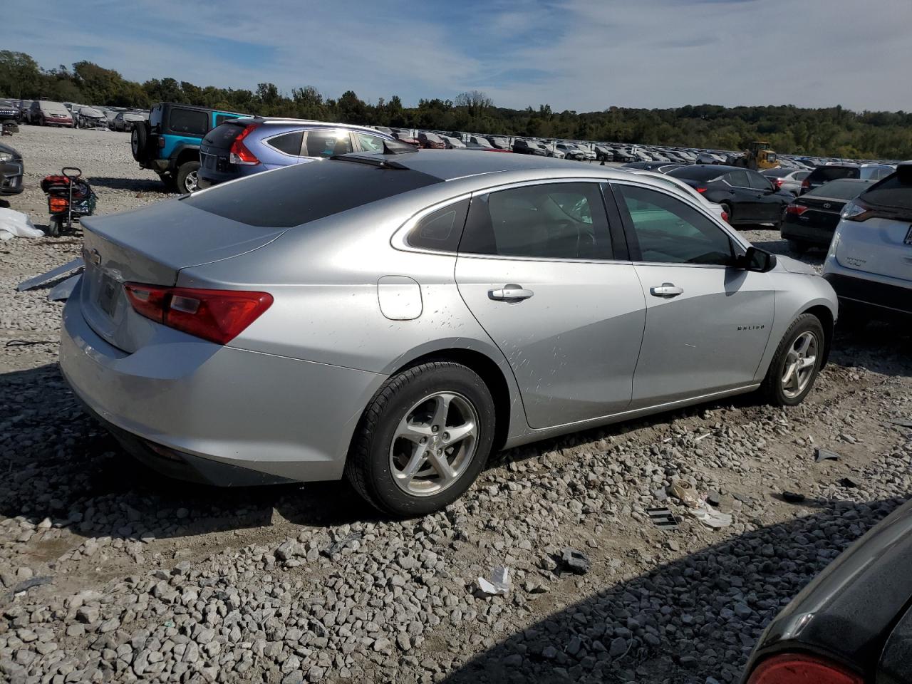 2018 Chevrolet Malibu - Image 4