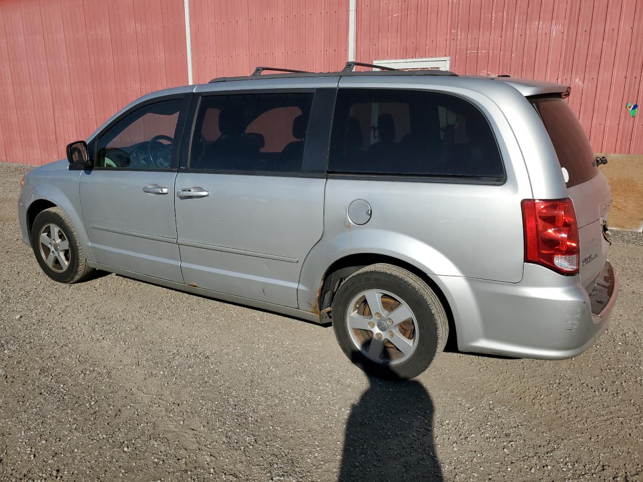 2012 Dodge Caravan - Image 2