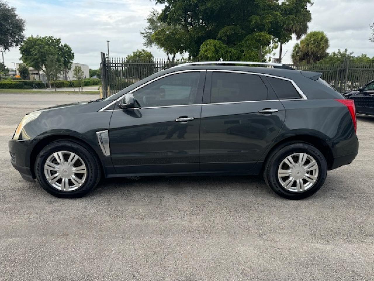 2014 Cadillac Srx Luxury Collection VIN: 3GYFNBE31ES565474 Lot: 77046664