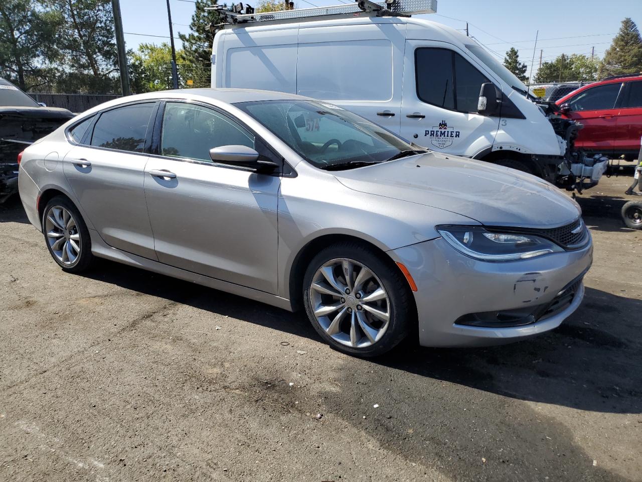 2016 Chrysler 200 - Image 4
