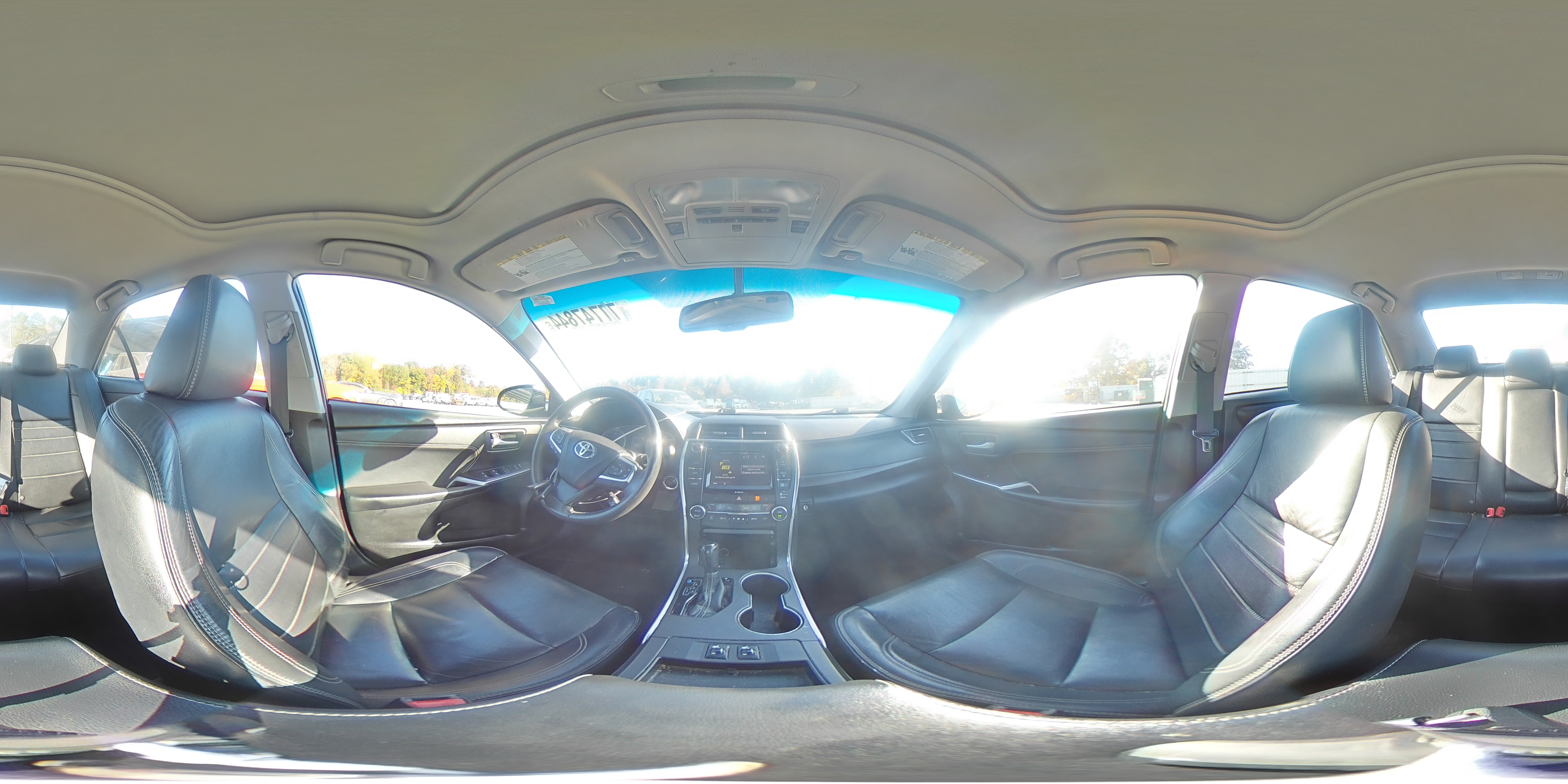 2016 Toyota Camry - Image 13