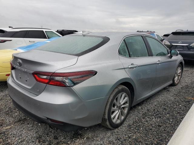 4T1C11AKXNU666505 Toyota Camry LE 3