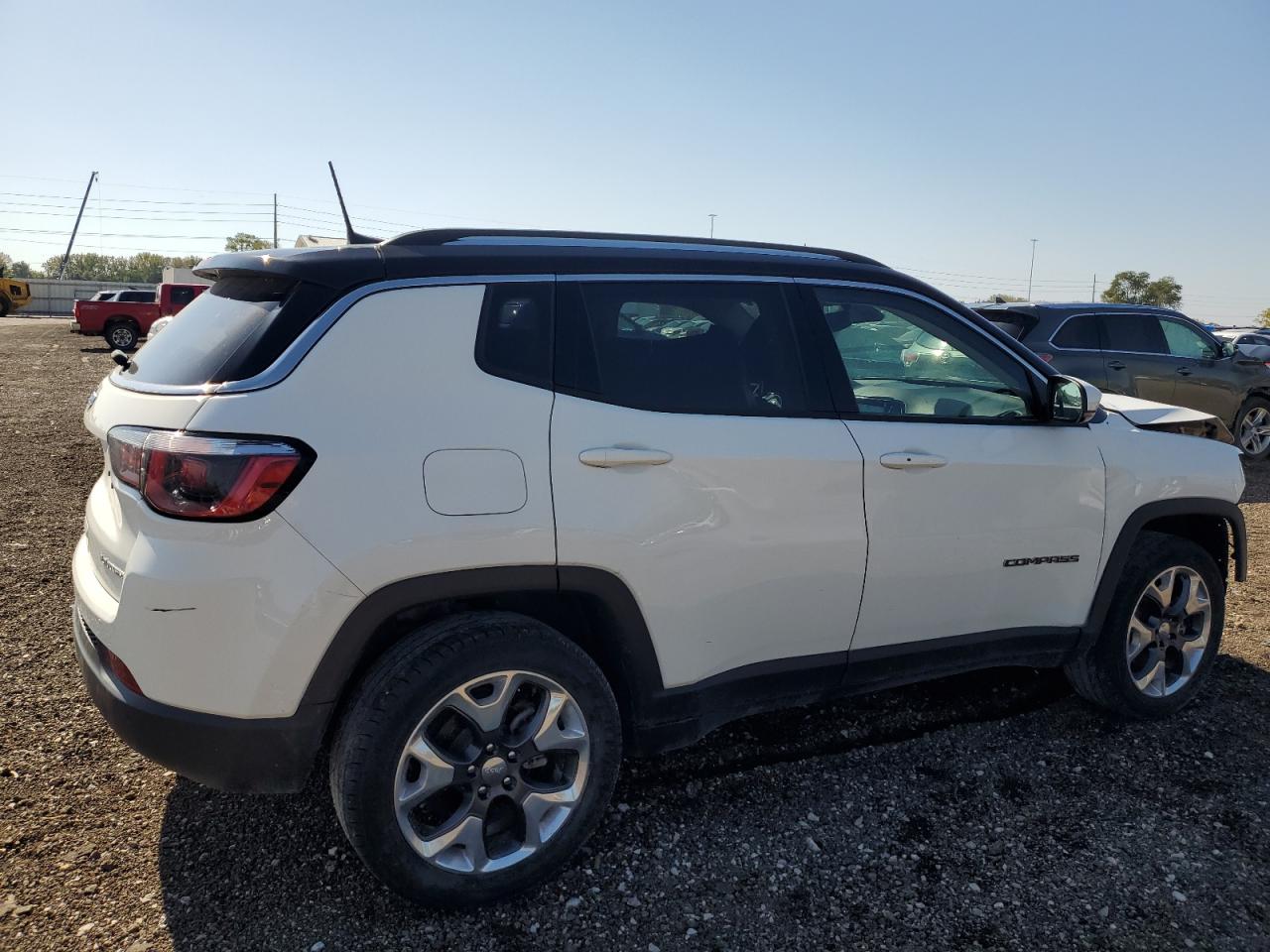 2017 Jeep Compass - Image 3