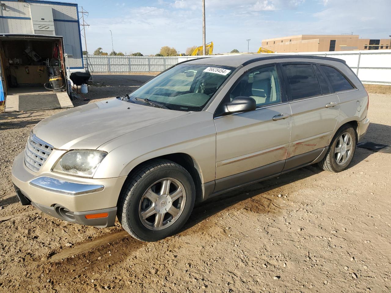 2005 Chrysler Pacifica - Image 1