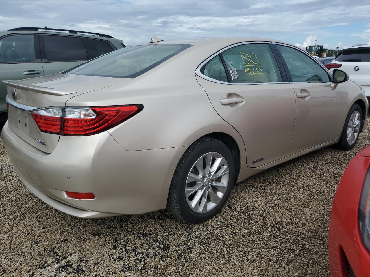 2014 Lexus ES - Image 3