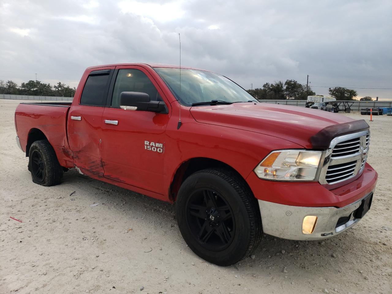 2016 RAM 1500 - Image 4
