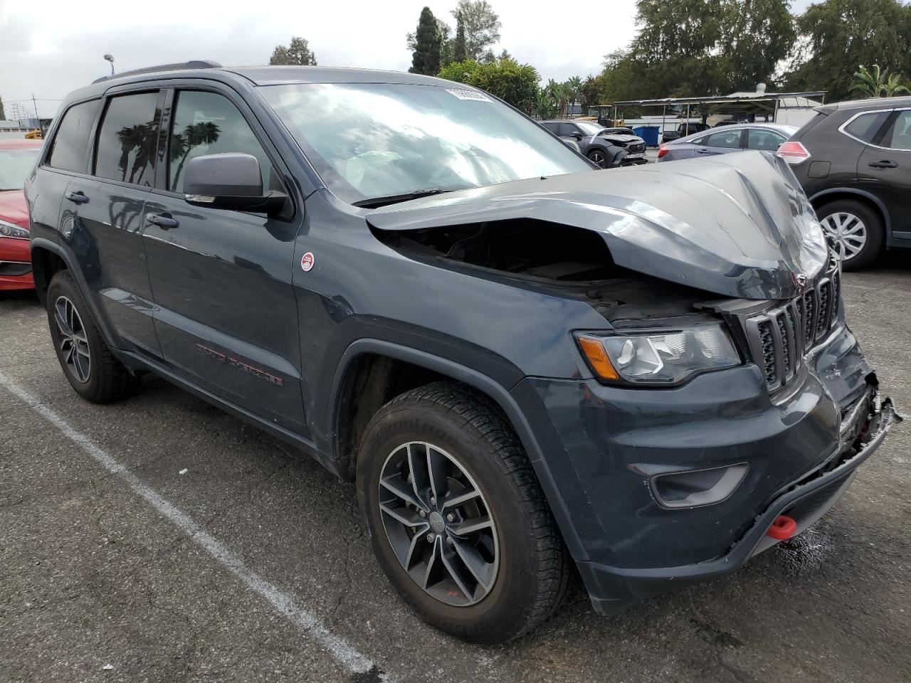 2017 Jeep Grand Cherokee - Image 4