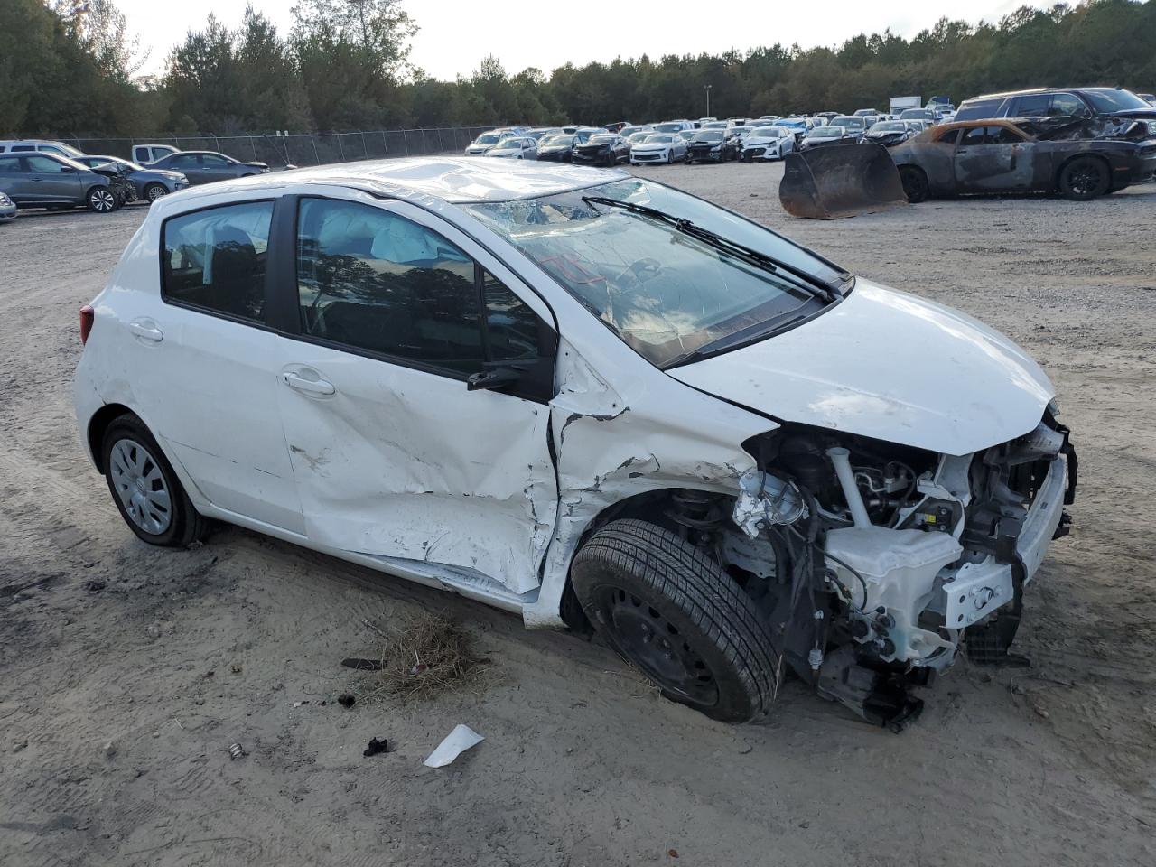 2017 Toyota Yaris - Image 4
