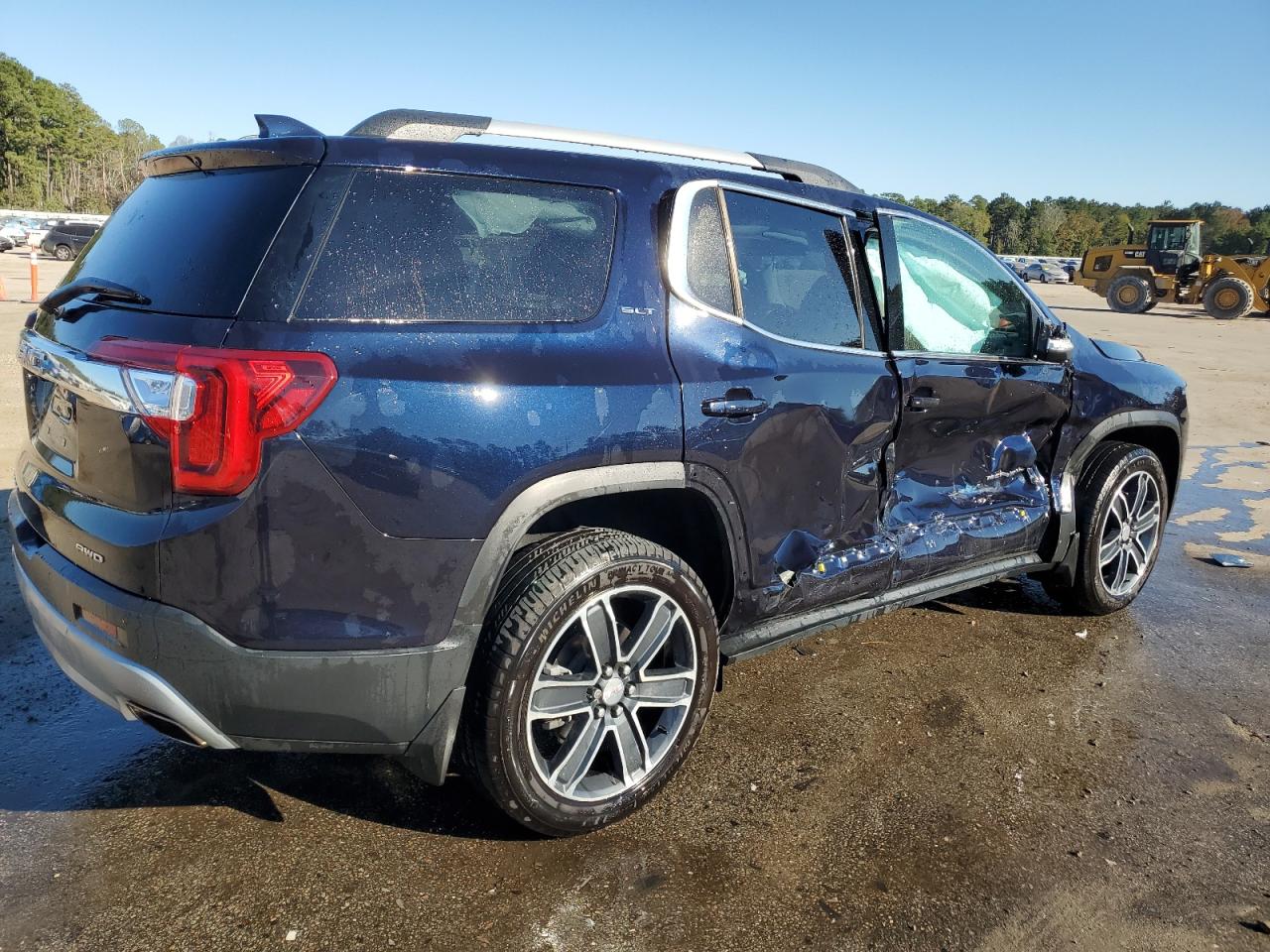 2021 GMC Acadia - Image 3