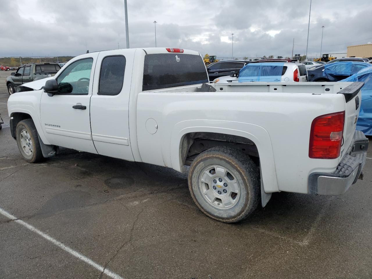 2011 Chevrolet Silverado K1500 Lt VIN: 1GCRKSE38BZ399383 Lot: 76194854