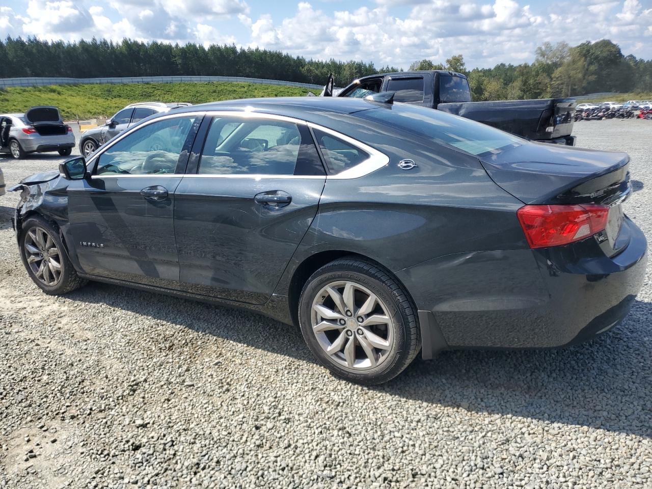 2018 Chevrolet Impala - Image 2