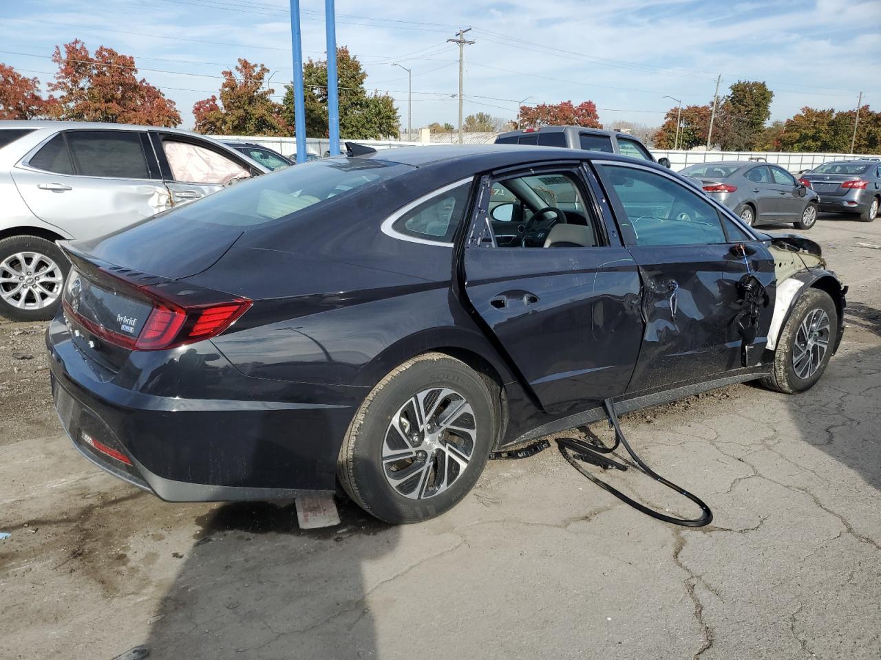 2023 Hyundai Sonata - Image 3