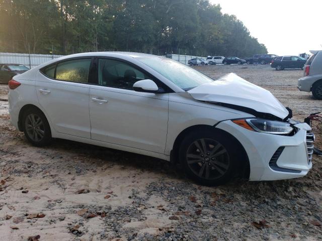  HYUNDAI ELANTRA 2018 Белый