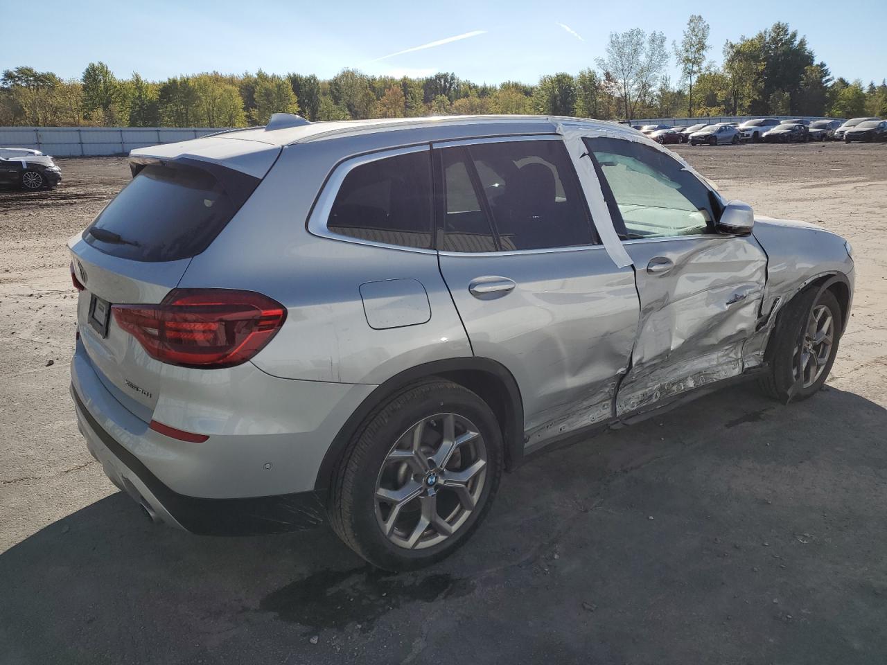 VIN 5UXTY5C07M9G53748 2021 BMW X3 no.3