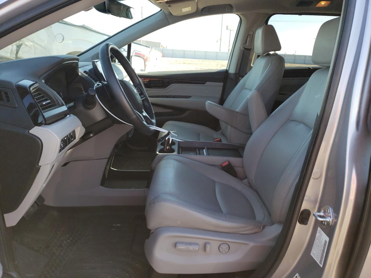 2022 Honda Odyssey - Image 7
